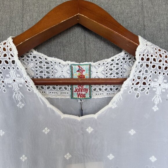 Johnny Was Darla Tunic White Embroidered Eyelet Lace Short Sleeve Swing Top - Picture 4 of 14